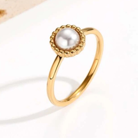Gold plated stainless steel pearl ring - Picture 1 of 3